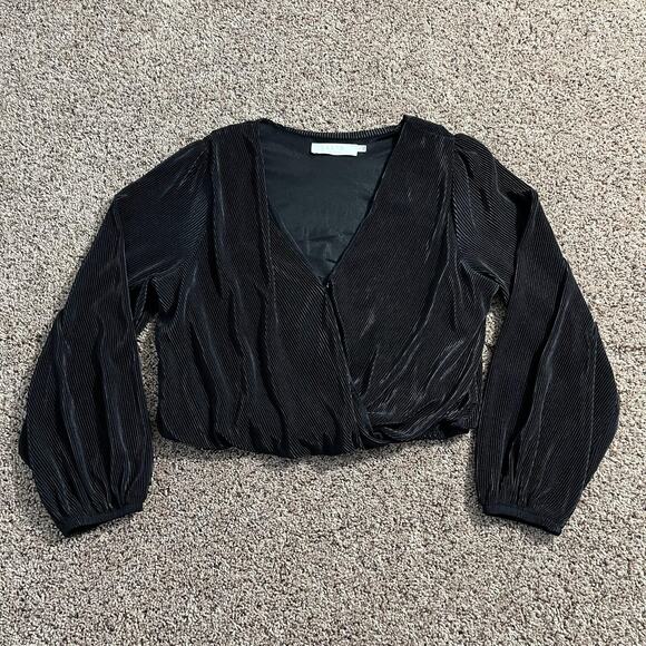 Astr Tops - ASTR The Label Blouse Womens Large‎ Black Pleated Wrap V Neck Long Sleeve Top